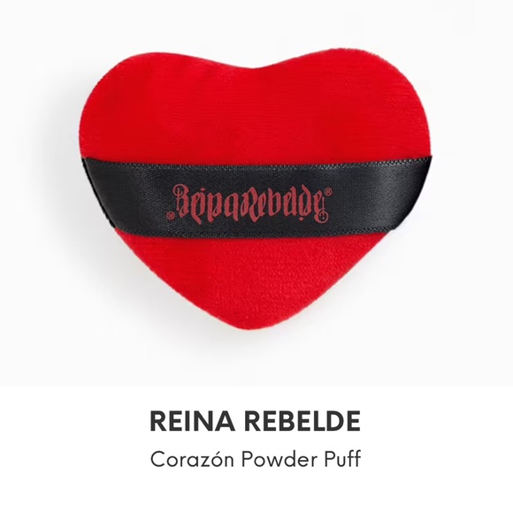 Highlighter Brush & Powder Puff - Picture 3 of 6